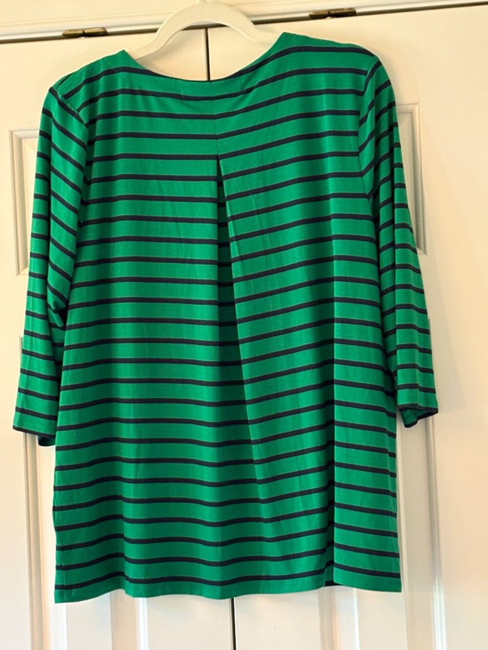NWOT J. Jill Wearever Green & Navy Striped V-Neck Top Sz L - Picture 2 of 4